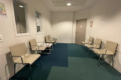 Salle d'attente clinique Belharra de Bayonne